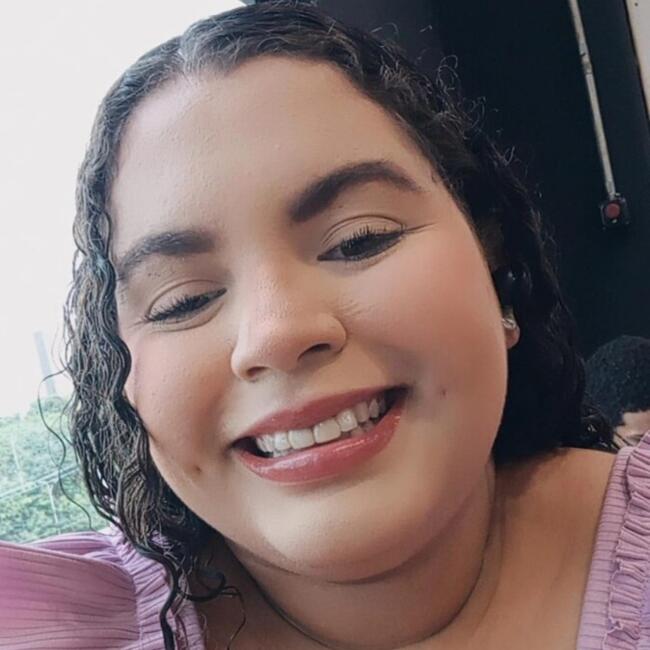 Babysitter in São José do Rio Preto: Gabrielle