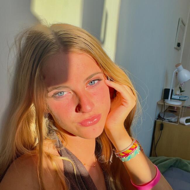 Babysitter in Lüttich: Charlotte