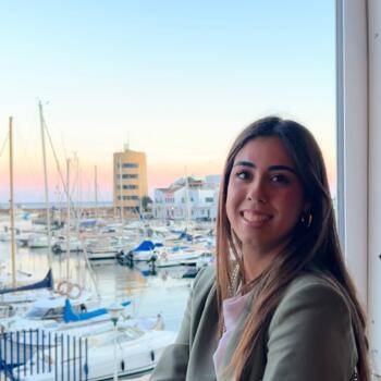 Babysitter in Almería: Carmen
