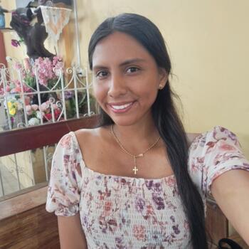 Babysitter in Salinas: Tamara