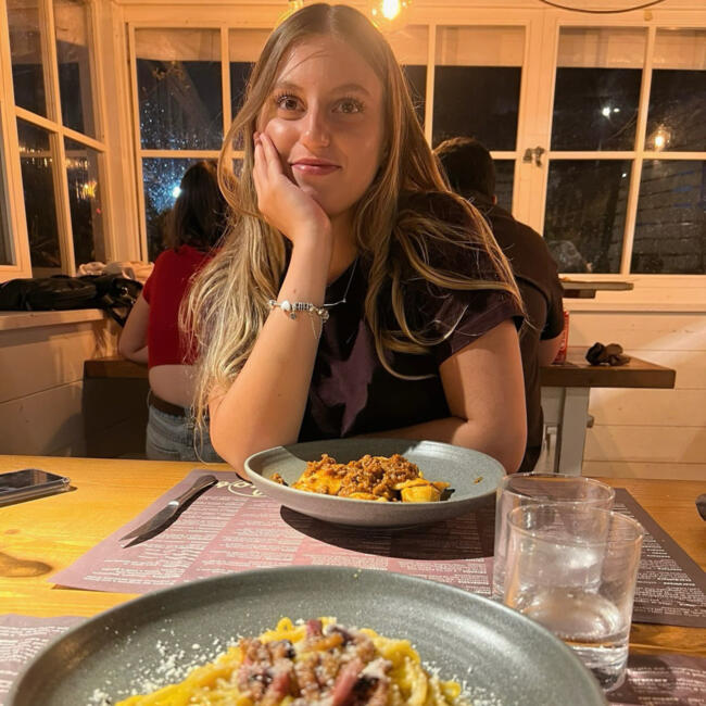 Babysitter in Lucca: Alessia