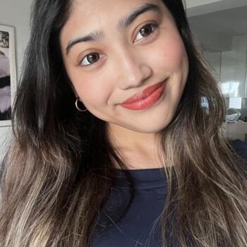 Babysitter in Singapore: Lubiina