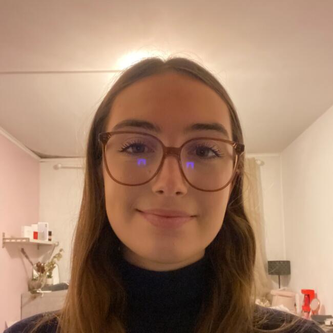 Babysitter in Clamart: Margaux