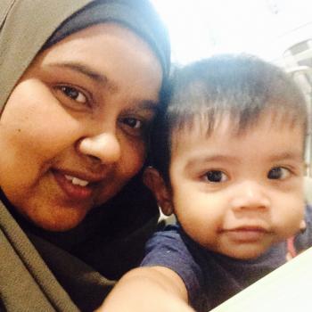 Babysitter Singapore: Siti