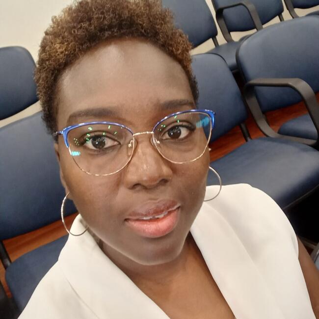 Babysitter in Ílhavo: Ema