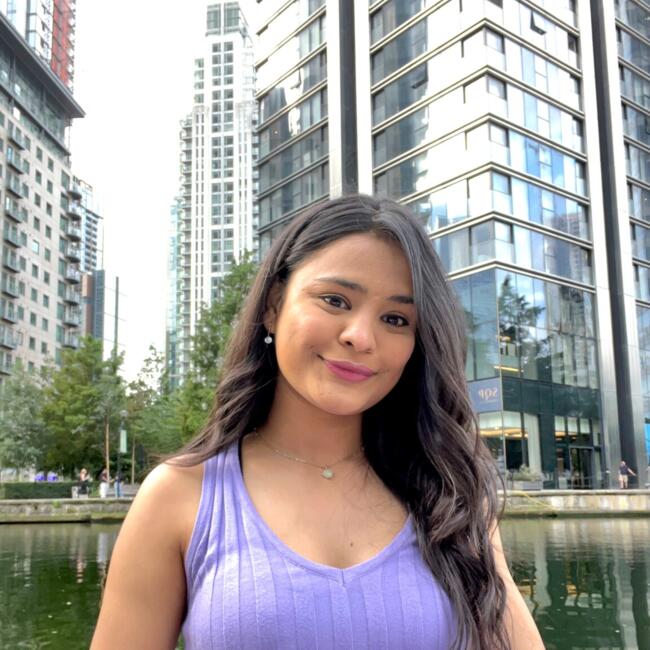 Babysitter in London: Dimpal