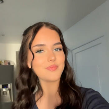 Babysitter Nancy: Leelou