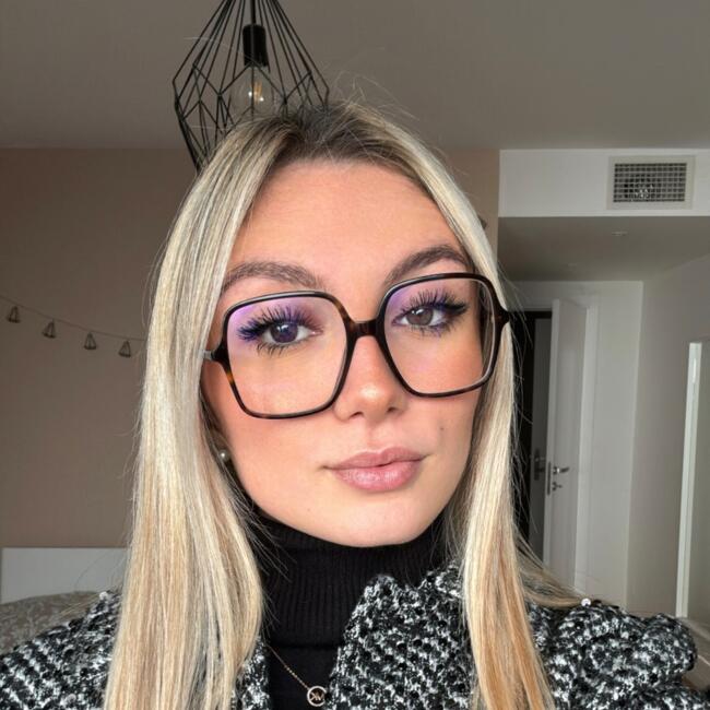 Babysitter in Saleilles: Carla