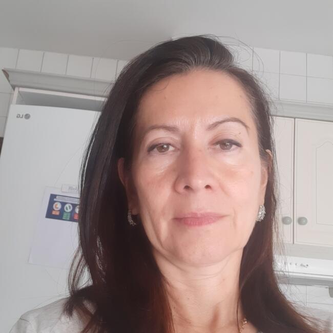 Babysitter in Burlata: Adriana