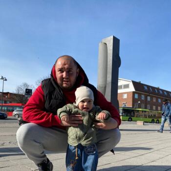 Babysitting job in Lillestrøm: babysitting job Владимир