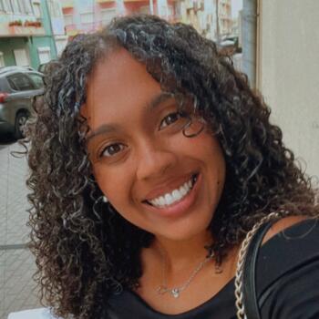 Babysitter in Moita: Débora