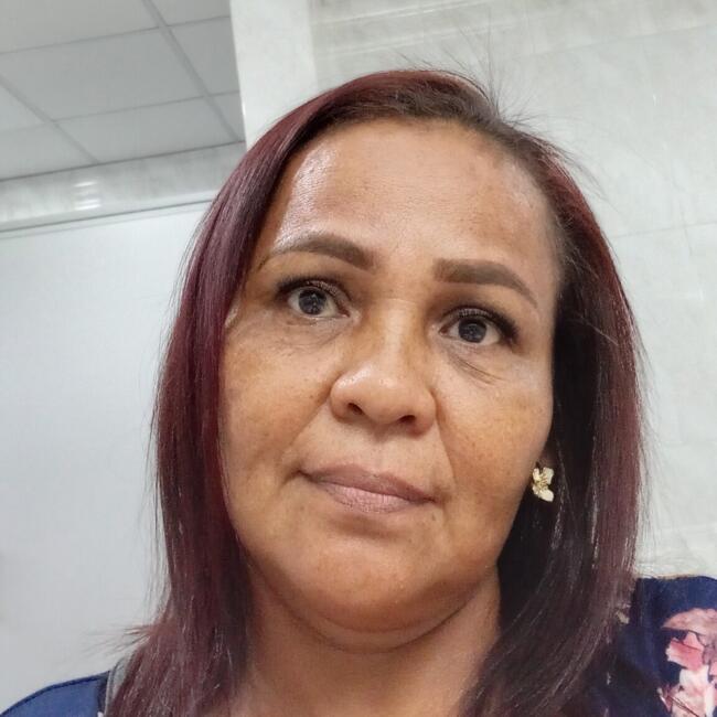 Babysitter in Panama City: Anayansi