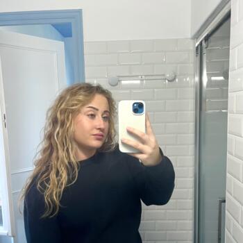 Babysitter in Garches: Suzanne