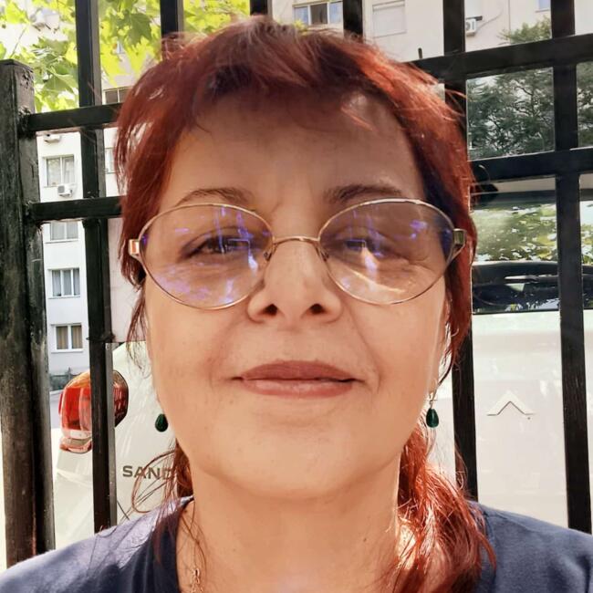 Babysitter in Bucharest: Daniela