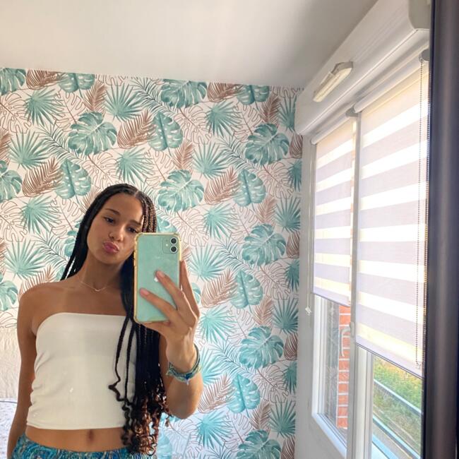 Babysitter in Bois-Colombes: Célia