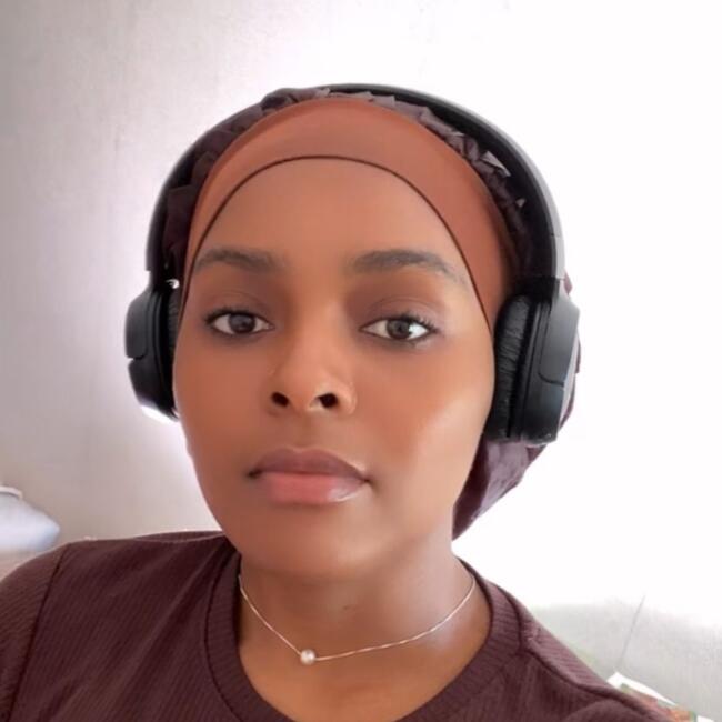 Babysitter in Champs-sur-Marne: Lamia