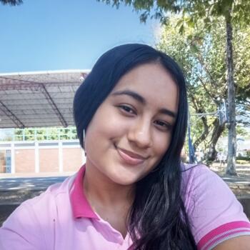 Babysitter in Santiago de Cali: Laura Rios