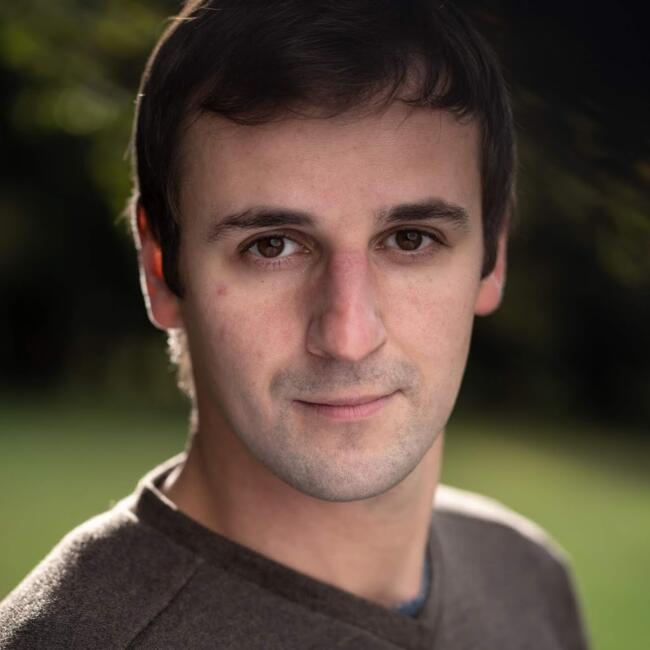 Trabajo de canguro en La Roca del Vallès: Yuri