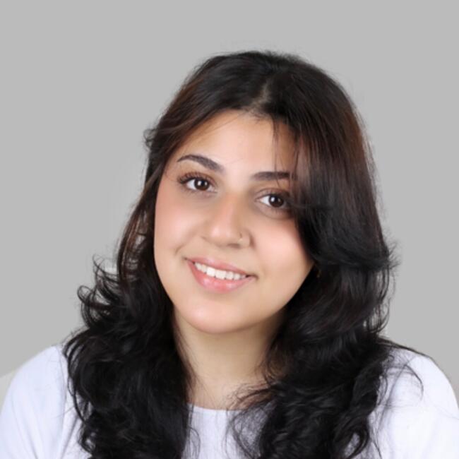 جليسة أطفال في أبوظبي: Deja