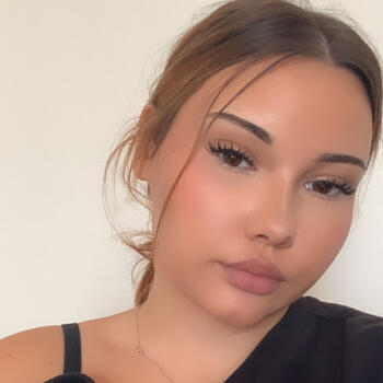 Babysitter Villers-la-Ville: Klara