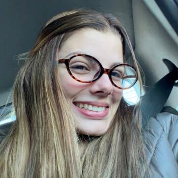 Babysitter in Porto Alegre: Caroline