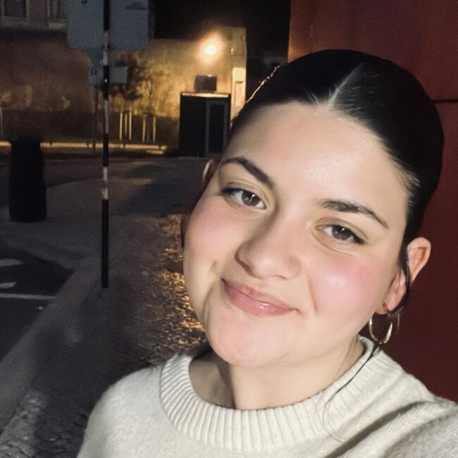 Babysitter in Almada: Mariana