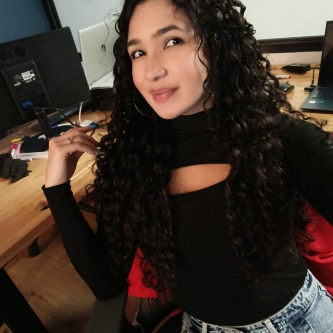 Babysitter in Bello: Mishell