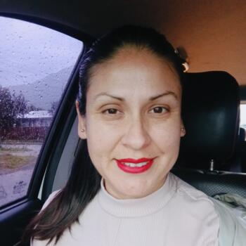 Babysitter in Palena: Dania