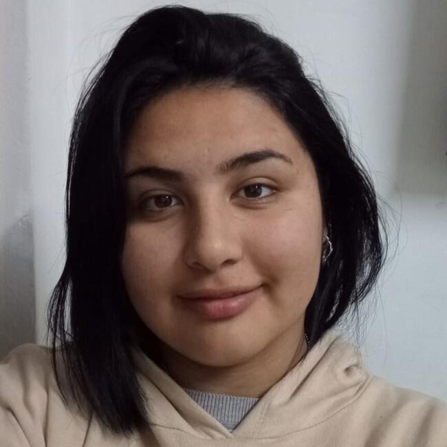 Babysitter in Moreno: Malena