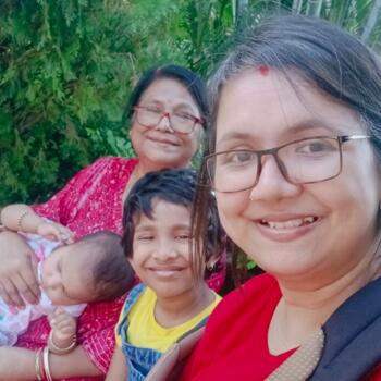 बंगलौर में बेबीसिटिंग की नौकरी: बेबीसिटिंग से जुड़े काम Puja