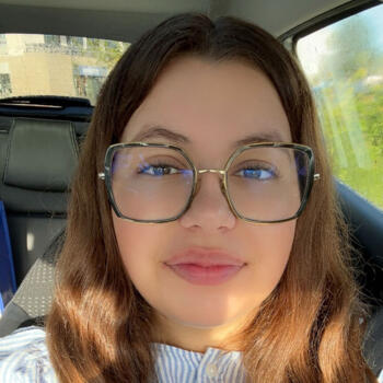 Babysitter in Bouaye: Hylona