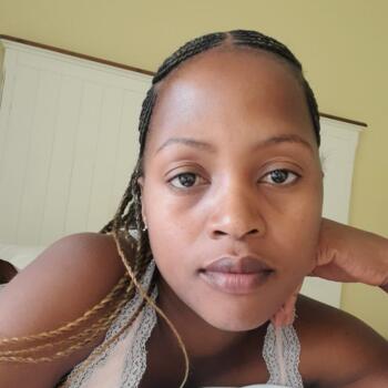 Babysitter in Streetman: Lusanda
