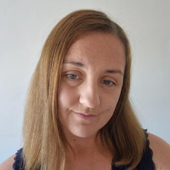 Babysitter in Luton: Martina