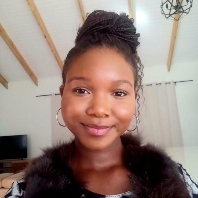 Babysitter in Malmesbury: Londiwe Noni