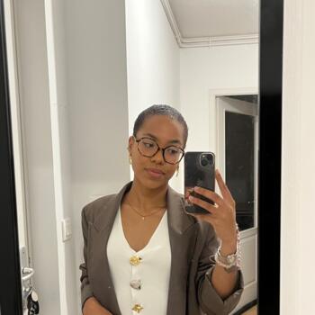 Babysitter in Angers: Chris