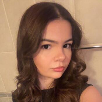 Babysitter Montceau-les-Mines: Erika