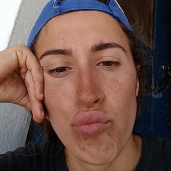 Kerja pengasuh di Amadora: kerja pengasuh Carina