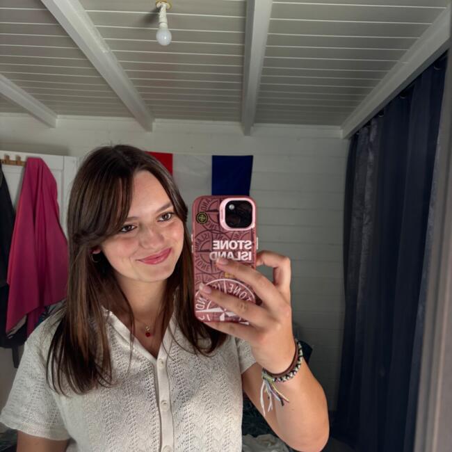 Babysitter in La Fare-les-Oliviers: Loane
