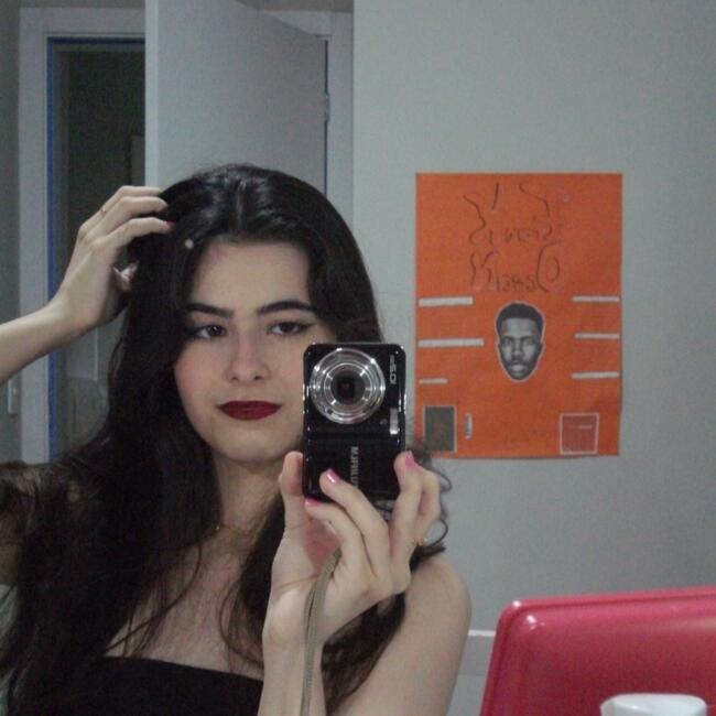 Babysitter in São José (São José): Júlia