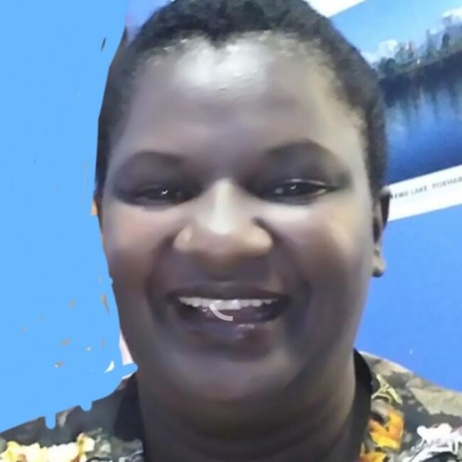 جليسة أطفال في الدوحة: Julie