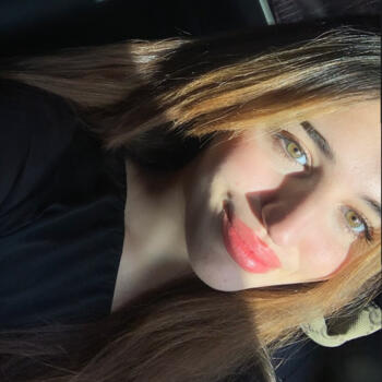 جليسة أطفال الجزائر: Imene