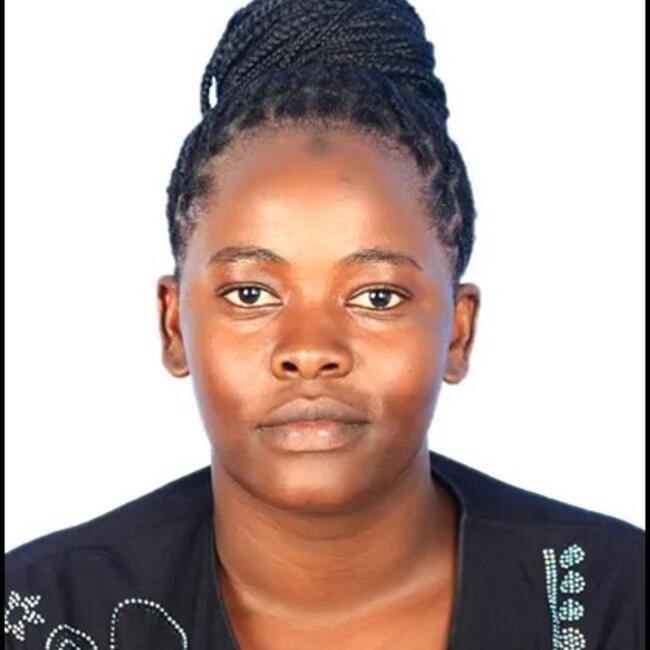 مربية أطفال في دبي: Shanita