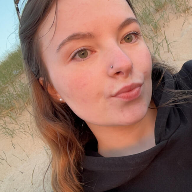 Babysitter in Castleisland: Louise