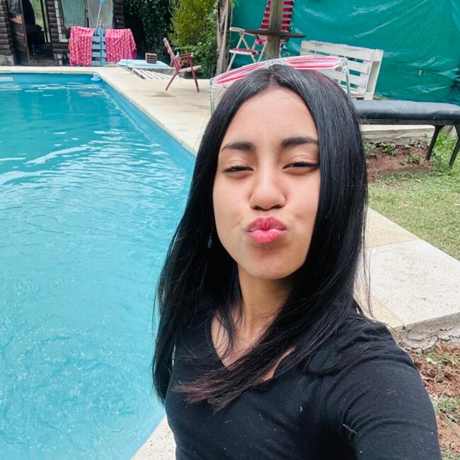Niñera en Lomas de Zamora (Buenos Aires): Zoe morena
