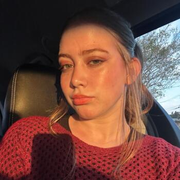 Babysitter in Lake Wales: Sayen