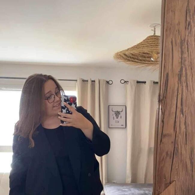 Babysitter in Erquinghem-Lys: Abby