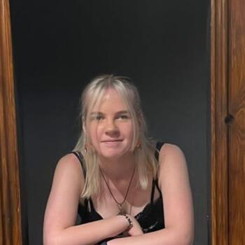 Babysitter in Plymouth: Robin