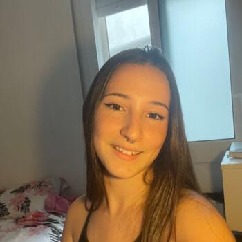 Niñera en San Pedro de Ribas: Júlia