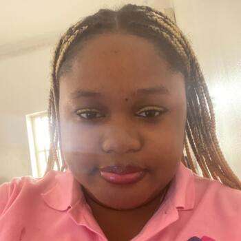 Babysitter Lekki Peninsula: Ella