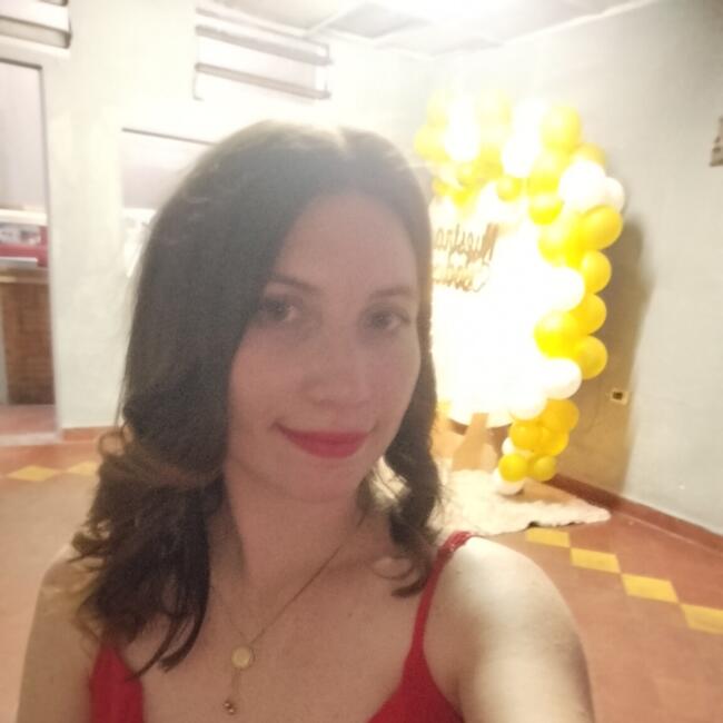 Trabajo para niñera en San Lorenzo: Marta Fabiola